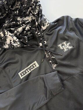 Hoodie Colosseum UK Wildcats OHT Military Appreciation Camo 1/4 Zip Salute M